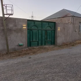 In Baku 76.0 m² house with 2.0 rooms is for sale - Image 2