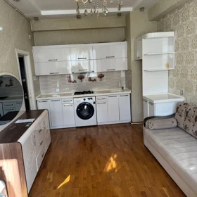 In Baku 68.0 m² apartment is for rent - Image 2