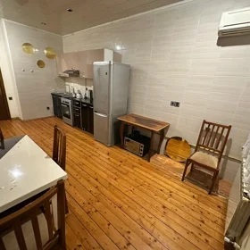 In Baku 70.0 m² apartment is for sale - Image 2