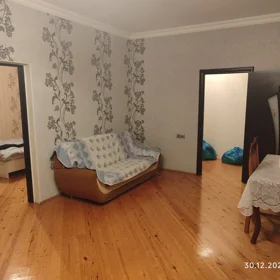 In nan 100.0 m² house with 3.0 rooms is for rent - Image 3