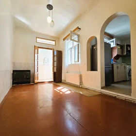 In Baku 100.0 m² house with 4.0 rooms is for sale - Image 2