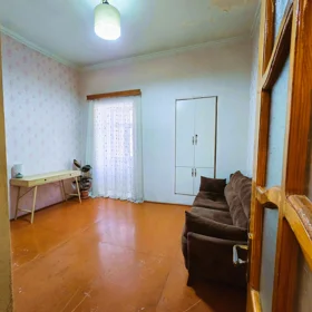 In Baku 100.0 m² house with 4.0 rooms is for sale - Image 5