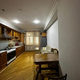 In Baku 157.0 m² apartment is for sale - Image 5