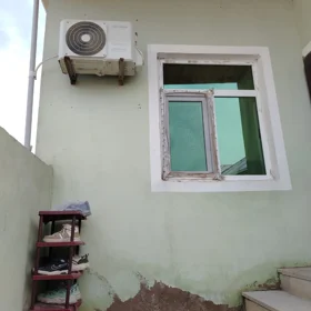 In Baku 45.0 m² house with 2.0 rooms is for sale - Image 3