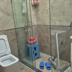 In Baku 90.0 m² apartment is for sale - Image 4