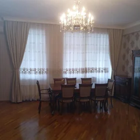 In Baku 150.0 m² apartment is for rent - Image 2