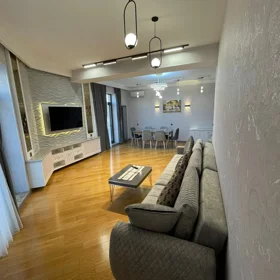 In Baku 150.0 m² apartment is for rent - Image 4