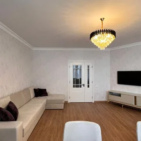 In Baku 170.0 m² apartment is for rent - Image 2