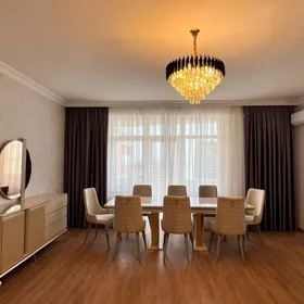 In Baku 170.0 m² apartment is for rent - Image 3