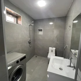 In Baku 80.0 m² house with 3.0 rooms is for rent - Image 4