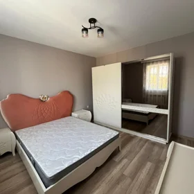 In Baku 80.0 m² house with 3.0 rooms is for rent - Image 5