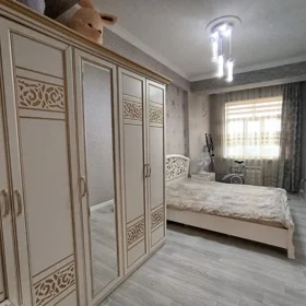In Baku 120.0 m² apartment is for sale - Image 2
