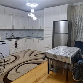 In Baku 100.0 m² house with 3.0 rooms is for rent - Изображение 5