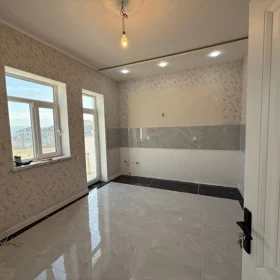 In Baku 180.0 m² house with 4.0 rooms is for sale - Image 2