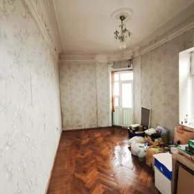 In Baku 90.0 m² apartment is for sale - Image 4