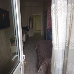 In Baku 129.0 m² apartment is for sale - Image 4