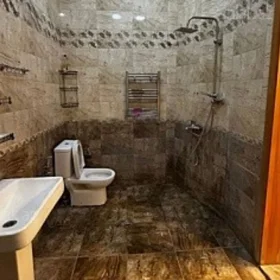 In Baku 120.0 m² apartment is for sale - Image 4