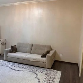 In Baku 65.0 m² apartment is for rent - Image 2