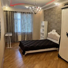 In Baku 165.0 m² apartment is for rent - Image 4