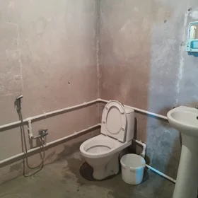 In Baku 86.0 m² house with 3.0 rooms is for sale - Image 4