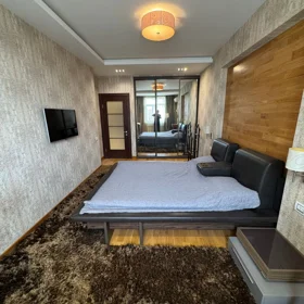 In Baku 134.0 m² apartment is for rent - Image 4