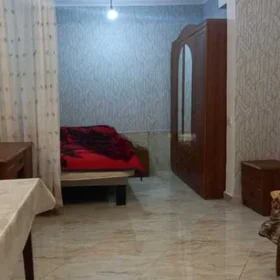 In Baku 45.0 m² house with 2.0 rooms is for rent - Image 3