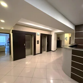 Baku-da 36.0 m2 ofis kirayə verilir - Şəkil 4