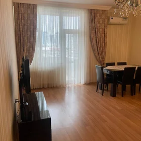 In Baku 70.0 m² apartment is for rent - Image 2