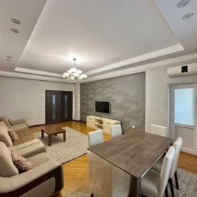 In Baku 129.0 m² apartment is for rent - Image 2