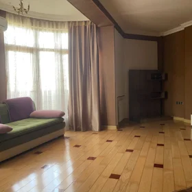 In Baku 90.0 m² apartment is for rent - Image 3