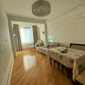 In Baku 80.0 m² apartment is for rent - Image 2