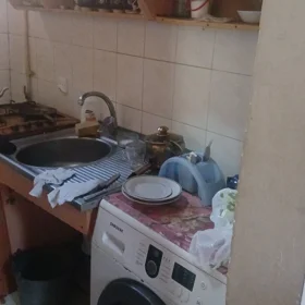 In Baku 84.0 m² house with 4.0 rooms is for sale - Image 3