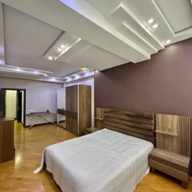 In Baku 129.0 m² apartment is for rent - Image 3