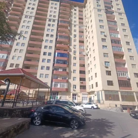 In Baku 67.0 m² apartment is for sale - Image 3