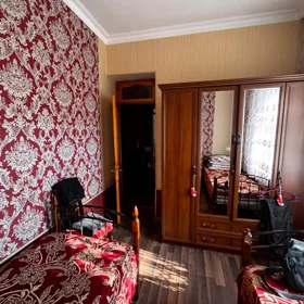 In Baku 210.0 m² house with 5.0 rooms is for sale - Image 4