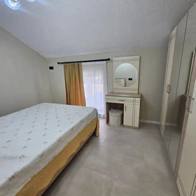 In Baku 90.0 m² house with 3.0 rooms is for sale - Image 3