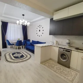 In Baku 70.0 m² apartment is for rent - Image 2