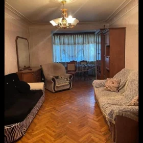 In Baku 90.0 m² apartment is for sale - Image 2