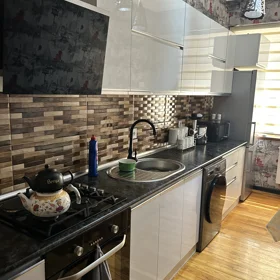 In Khirdalan 76.0 m² apartment is for sale - Image 2