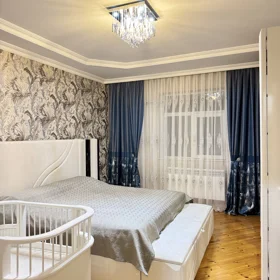 In Baku 117.0 m² apartment is for sale - Image 4