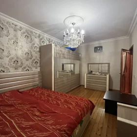 In Baku 90.0 m² apartment is for rent - Image 5