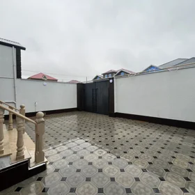 In Baku 100.0 m² house with 3.0 rooms is for sale - Image 2