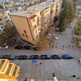 In Baku 110.0 m² apartment is for sale - Image 5