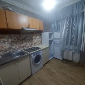 In Baku 80.0 m² apartment is for rent - Image 2