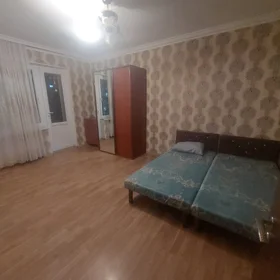In Baku 80.0 m² apartment is for rent - Image 3