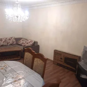 In Baku 70.0 m² apartment is for rent - Image 2