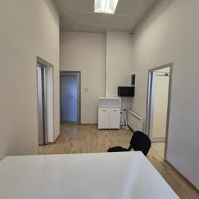 In Baku 70.0 m² office is for rent - Image 5