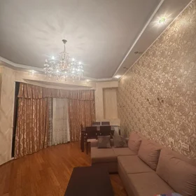 In Baku 110.0 m² apartment is for rent - Image 3