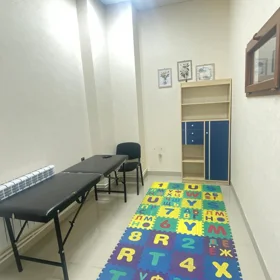 In Baku 100.0 m² commercial is for rent - Image 2