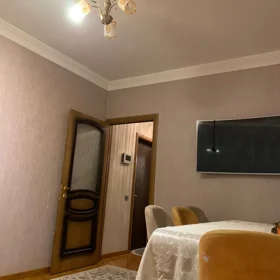 In Baku 60.0 m² apartment is for sale - Image 2